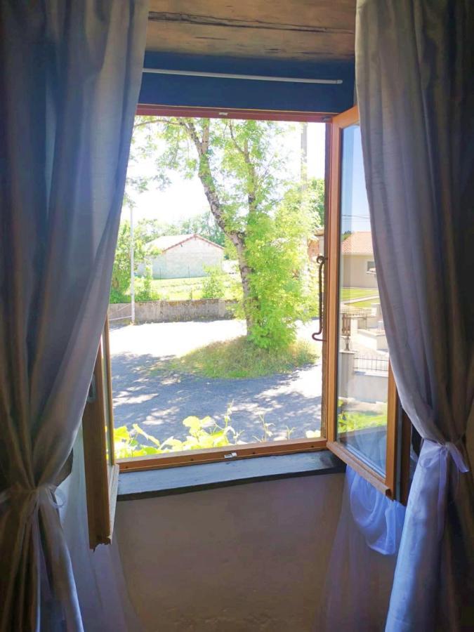 Les Verges Gites Exideuil-sur-Vienne Exterior photo